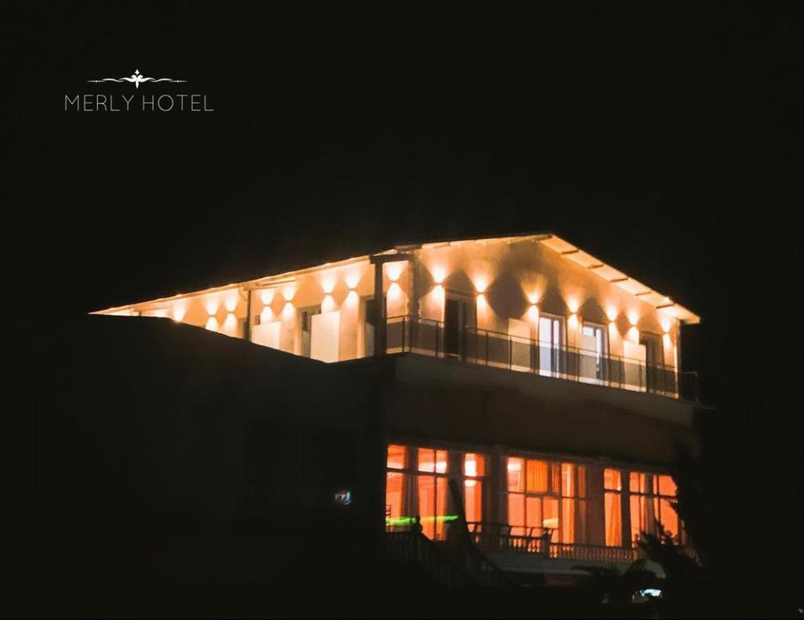 Merly Hotel Përmet Buitenkant foto