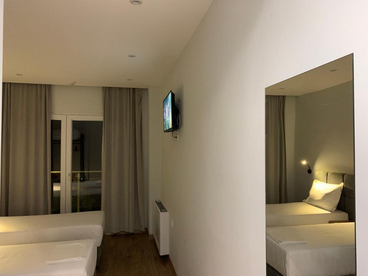Merly Hotel Përmet Buitenkant foto
